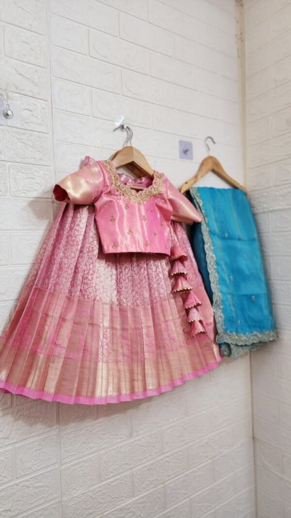 Baby pink halfsaree with duppata